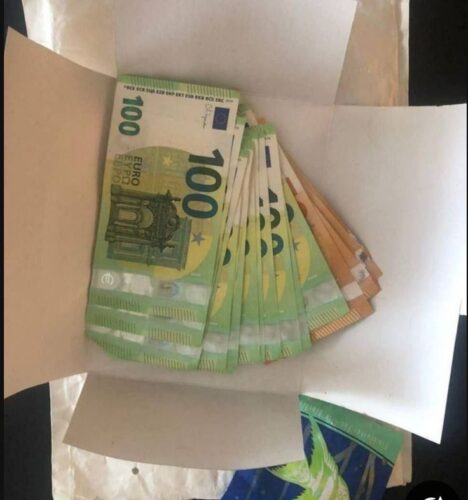 100 EURO BILLS photo review