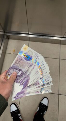 20 uk pound photo review