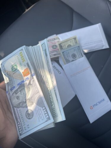 100 USD photo review