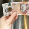 10 uk pound