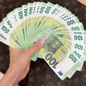 100 EURO