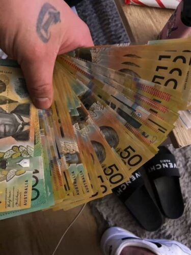 50 AUSTRALIAN DOLLARS photo review