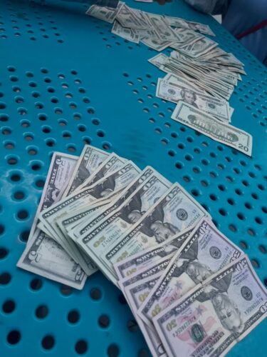 20 USD photo review