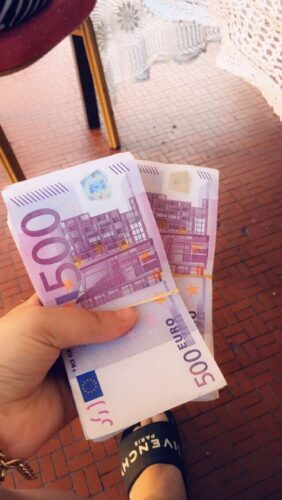 500 EURO photo review