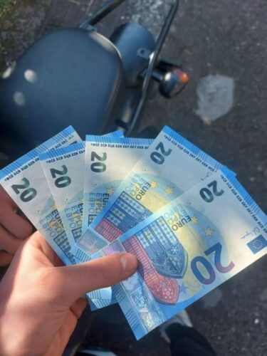 20 EURO photo review