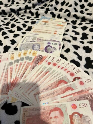 50 UK POUNDS photo review